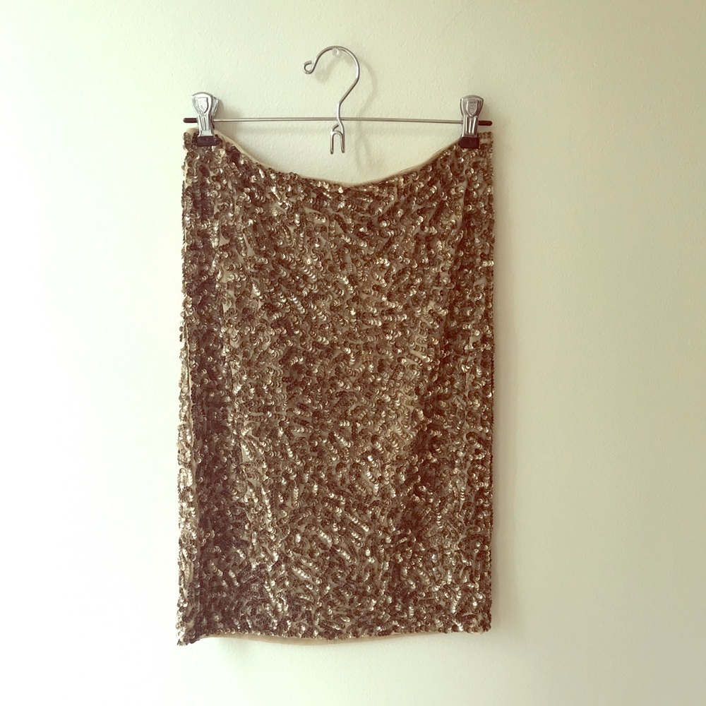 NWT Vince Camuto gold/bronze sequined skirt